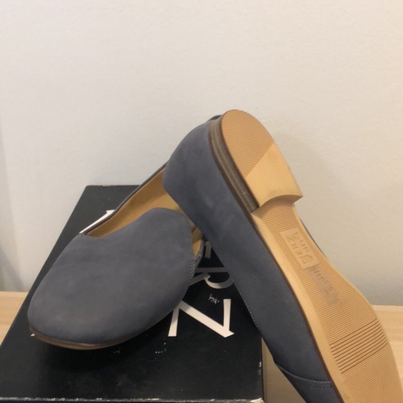 Women’s Naturalizer Suede Flat Loafer Size 9.5 - Picture 3 of 3